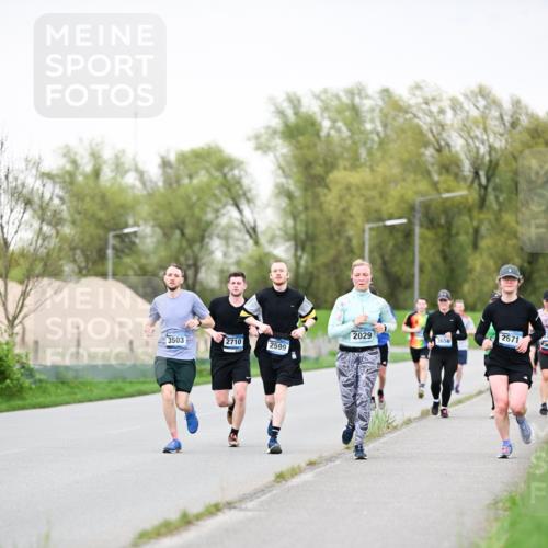 07.04.2024 - 43. Internationalen Wilhelmsburger Insellauf Dr. Thomas Lammeyer http://msf.ph/oto/6040943 07.04.2024 10:37:08 Laufen 2029, 2671, 3656, 3503, 2710, 2599 meine-sportfotos.de