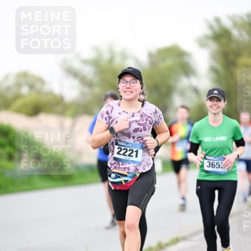 07.04.2024 - 43. Internationalen Wilhelmsburger Insellauf Dr. Thomas Lammeyer http://msf.ph/oto/6040972 07.04.2024 10:37:19 Laufen 2221, 365 meine-sportfotos.de