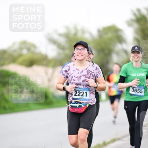 07.04.2024 - 43. Internationalen Wilhelmsburger Insellauf Dr. Thomas Lammeyer http://msf.ph/oto/6040973 07.04.2024 10:37:19 Laufen 2221, 3655 meine-sportfotos.de