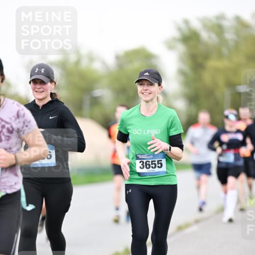 07.04.2024 - 43. Internationalen Wilhelmsburger Insellauf Dr. Thomas Lammeyer http://msf.ph/oto/6040982 07.04.2024 10:37:20 Laufen 3655 meine-sportfotos.de