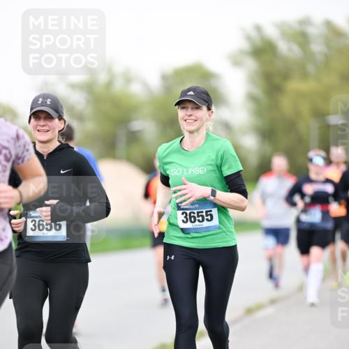 07.04.2024 - 43. Internationalen Wilhelmsburger Insellauf Dr. Thomas Lammeyer http://msf.ph/oto/6040984 07.04.2024 10:37:20 Laufen 3656, 3655 meine-sportfotos.de
