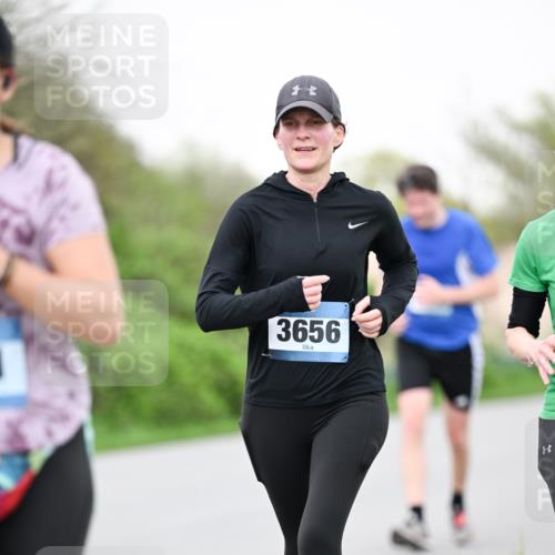 07.04.2024 - 43. Internationalen Wilhelmsburger Insellauf Dr. Thomas Lammeyer http://msf.ph/oto/6040993 07.04.2024 10:37:21 Laufen 3656, 8 meine-sportfotos.de