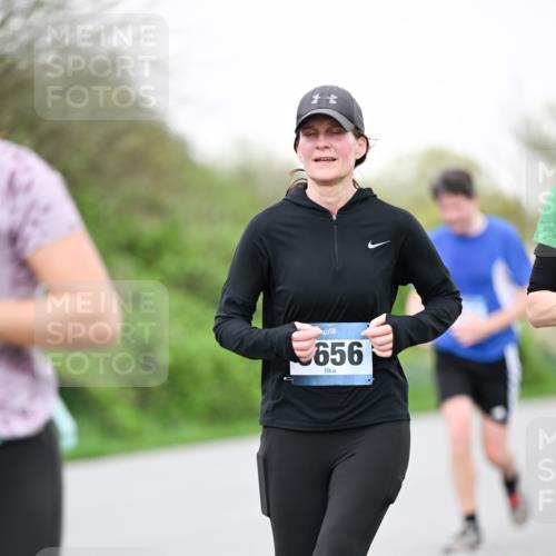 07.04.2024 - 43. Internationalen Wilhelmsburger Insellauf Dr. Thomas Lammeyer http://msf.ph/oto/6040994 07.04.2024 10:37:21 Laufen 656 meine-sportfotos.de