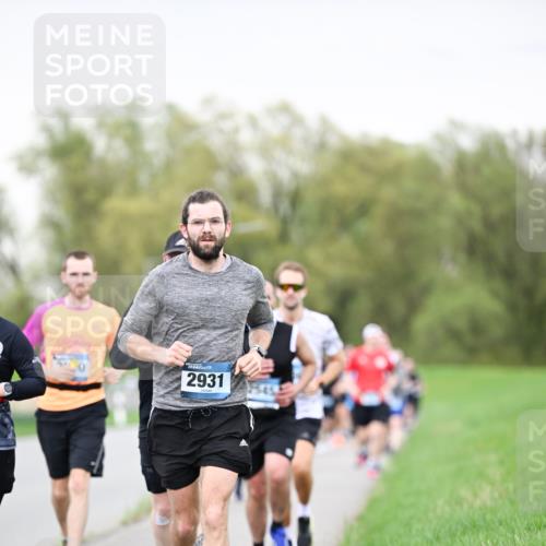 07.04.2024 - 43. Internationalen Wilhelmsburger Insellauf Dr. Thomas Lammeyer http://msf.ph/oto/6041012 07.04.2024 10:37:24 Laufen 2931 meine-sportfotos.de
