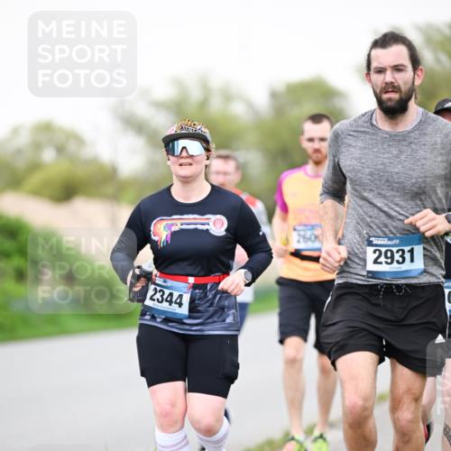 07.04.2024 - 43. Internationalen Wilhelmsburger Insellauf Dr. Thomas Lammeyer http://msf.ph/oto/6041032 07.04.2024 10:37:26 Laufen 2344, 2931, 10 meine-sportfotos.de
