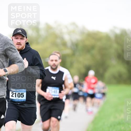 07.04.2024 - 43. Internationalen Wilhelmsburger Insellauf Dr. Thomas Lammeyer http://msf.ph/oto/6041037 07.04.2024 10:37:26 Laufen 2105 meine-sportfotos.de