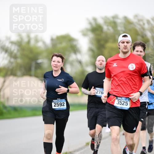 07.04.2024 - 43. Internationalen Wilhelmsburger Insellauf Dr. Thomas Lammeyer http://msf.ph/oto/6041120 07.04.2024 10:37:37 Laufen 2592, 276, 3525 meine-sportfotos.de