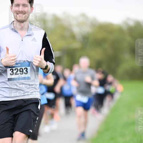 07.04.2024 - 43. Internationalen Wilhelmsburger Insellauf Dr. Thomas Lammeyer http://msf.ph/oto/6041138 07.04.2024 10:37:40 Laufen 3293 meine-sportfotos.de