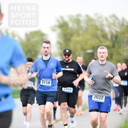07.04.2024 - 43. Internationalen Wilhelmsburger Insellauf Dr. Thomas Lammeyer http://msf.ph/oto/6041160 07.04.2024 10:37:42 Laufen 3110, 2254, 2622 meine-sportfotos.de