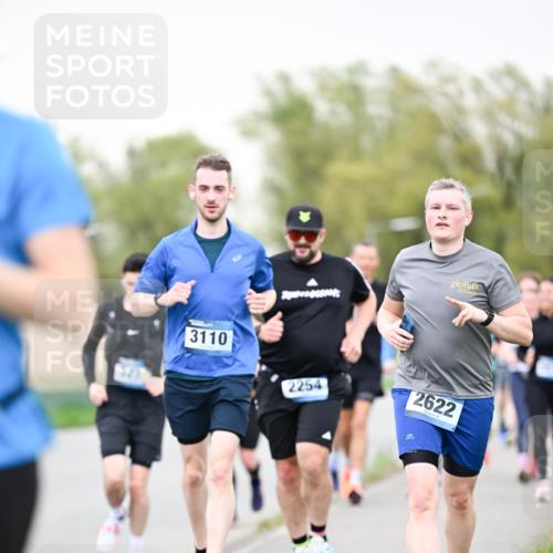 07.04.2024 - 43. Internationalen Wilhelmsburger Insellauf Dr. Thomas Lammeyer http://msf.ph/oto/6041162 07.04.2024 10:37:42 Laufen 3110, 2254, 2622 meine-sportfotos.de