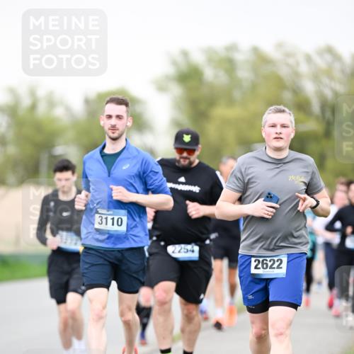 07.04.2024 - 43. Internationalen Wilhelmsburger Insellauf Dr. Thomas Lammeyer http://msf.ph/oto/6041168 07.04.2024 10:37:43 Laufen 3110, 2254, 2622 meine-sportfotos.de