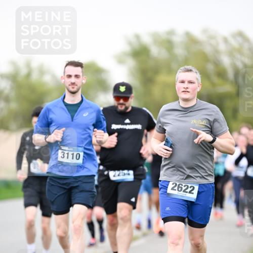 07.04.2024 - 43. Internationalen Wilhelmsburger Insellauf Dr. Thomas Lammeyer http://msf.ph/oto/6041174 07.04.2024 10:37:43 Laufen 3110, 2254, 2622 meine-sportfotos.de