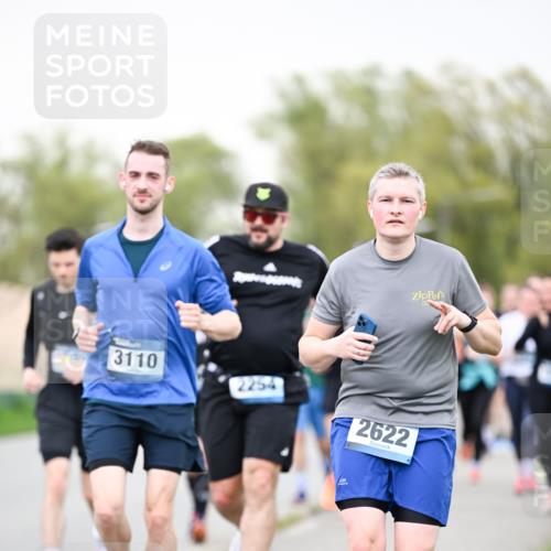 07.04.2024 - 43. Internationalen Wilhelmsburger Insellauf Dr. Thomas Lammeyer http://msf.ph/oto/6041177 07.04.2024 10:37:43 Laufen 3110, 2254, 2622 meine-sportfotos.de
