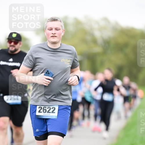 07.04.2024 - 43. Internationalen Wilhelmsburger Insellauf Dr. Thomas Lammeyer http://msf.ph/oto/6041189 07.04.2024 10:37:44 Laufen 2622 meine-sportfotos.de