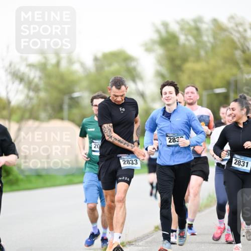 07.04.2024 - 43. Internationalen Wilhelmsburger Insellauf Dr. Thomas Lammeyer http://msf.ph/oto/6041204 07.04.2024 10:37:47 Laufen 20, 2833, 226, 283, 2831 meine-sportfotos.de