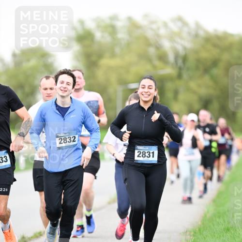 07.04.2024 - 43. Internationalen Wilhelmsburger Insellauf Dr. Thomas Lammeyer http://msf.ph/oto/6041217 07.04.2024 10:37:48 Laufen 33, 226, 2832, 2831 meine-sportfotos.de
