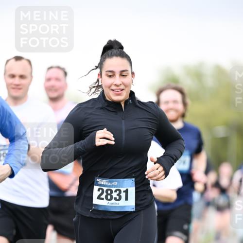 07.04.2024 - 43. Internationalen Wilhelmsburger Insellauf Dr. Thomas Lammeyer http://msf.ph/oto/6041245 07.04.2024 10:37:51 Laufen 2831 meine-sportfotos.de