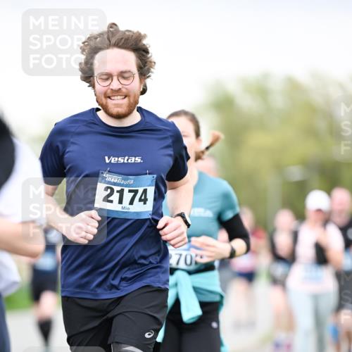 07.04.2024 - 43. Internationalen Wilhelmsburger Insellauf Dr. Thomas Lammeyer http://msf.ph/oto/6041261 07.04.2024 10:37:53 Laufen 2174, 270 meine-sportfotos.de