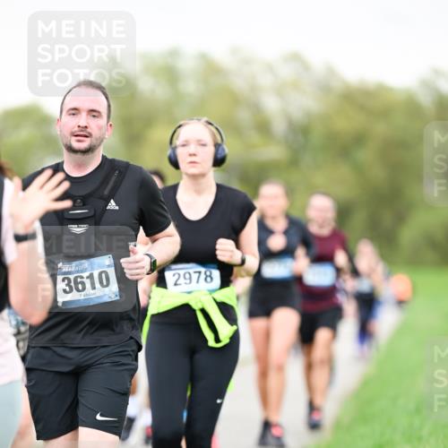 07.04.2024 - 43. Internationalen Wilhelmsburger Insellauf Dr. Thomas Lammeyer http://msf.ph/oto/6041297 07.04.2024 10:37:57 Laufen 3610, 2978 meine-sportfotos.de