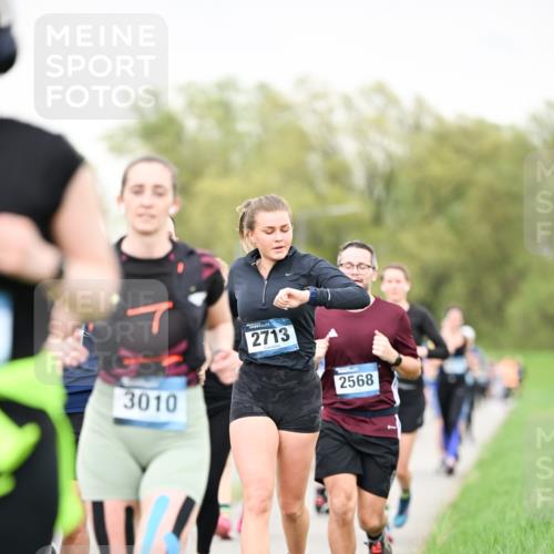07.04.2024 - 43. Internationalen Wilhelmsburger Insellauf Dr. Thomas Lammeyer http://msf.ph/oto/6041314 07.04.2024 10:38:00 Laufen 3010, 6, 2713, 2568 meine-sportfotos.de
