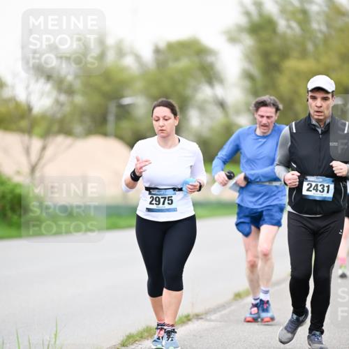 07.04.2024 - 43. Internationalen Wilhelmsburger Insellauf Dr. Thomas Lammeyer http://msf.ph/oto/6041433 07.04.2024 10:38:18 Laufen 2975, 2431 meine-sportfotos.de