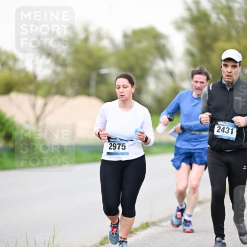 07.04.2024 - 43. Internationalen Wilhelmsburger Insellauf Dr. Thomas Lammeyer http://msf.ph/oto/6041438 07.04.2024 10:38:18 Laufen 2975, 2431 meine-sportfotos.de