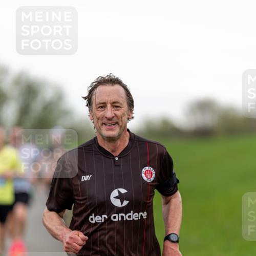 07.04.2024 - 43. Internationalen Wilhelmsburger Insellauf Michael Strokosch http://msf.ph/oto/6041441 07.04.2024 10:27:24 Laufen 3795, 1910 meine-sportfotos.de