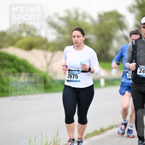 07.04.2024 - 43. Internationalen Wilhelmsburger Insellauf Dr. Thomas Lammeyer http://msf.ph/oto/6041451 07.04.2024 10:38:19 Laufen 2975, 29, 24 meine-sportfotos.de