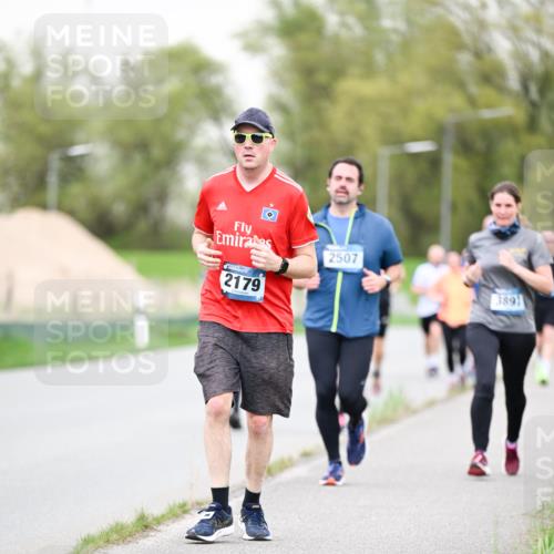 07.04.2024 - 43. Internationalen Wilhelmsburger Insellauf Dr. Thomas Lammeyer http://msf.ph/oto/6041528 07.04.2024 10:38:32 Laufen 2179, 2507, 3891 meine-sportfotos.de