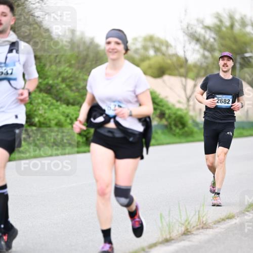 07.04.2024 - 43. Internationalen Wilhelmsburger Insellauf Dr. Thomas Lammeyer http://msf.ph/oto/6041563 07.04.2024 10:38:41 Laufen 637, 2682 meine-sportfotos.de