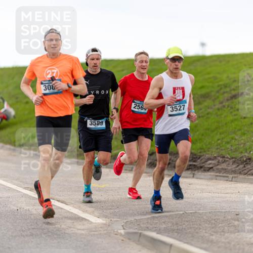 07.04.2024 - 43. Internationalen Wilhelmsburger Insellauf Michael Strokosch http://msf.ph/oto/6041613 07.04.2024 10:35:46 Laufen 27, 30, 256, 3589, 3527 meine-sportfotos.de