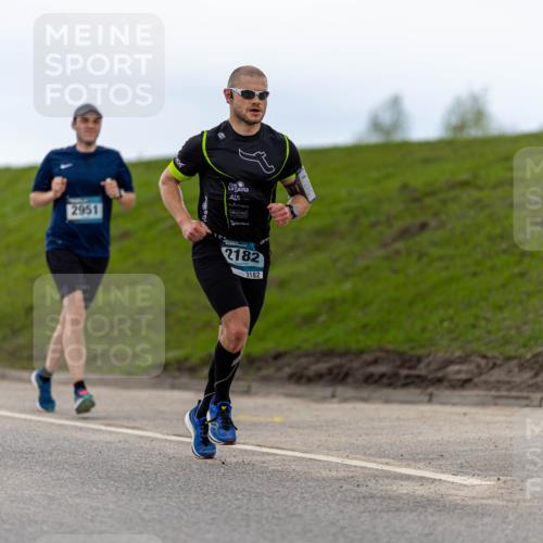 07.04.2024 - 43. Internationalen Wilhelmsburger Insellauf Michael Strokosch http://msf.ph/oto/6041646 07.04.2024 10:36:03 Laufen 2951, 2182, 2182, 3 meine-sportfotos.de