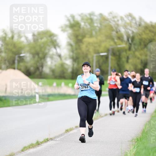 07.04.2024 - 43. Internationalen Wilhelmsburger Insellauf Dr. Thomas Lammeyer http://msf.ph/oto/6041660 07.04.2024 10:38:51 Laufen 3763 meine-sportfotos.de