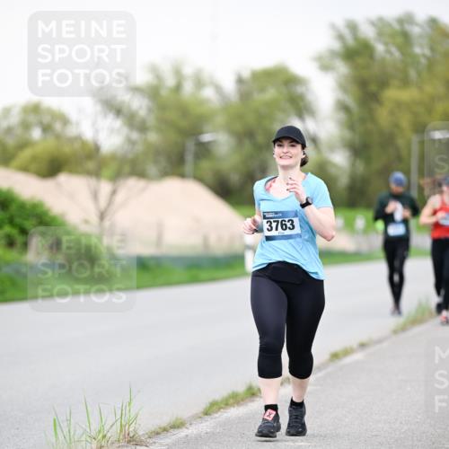 07.04.2024 - 43. Internationalen Wilhelmsburger Insellauf Dr. Thomas Lammeyer http://msf.ph/oto/6041691 07.04.2024 10:38:53 Laufen 3763 meine-sportfotos.de