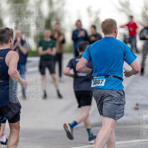07.04.2024 - 43. Internationalen Wilhelmsburger Insellauf Michael Strokosch http://msf.ph/oto/6041720 07.04.2024 10:37:53 Laufen 3887 meine-sportfotos.de