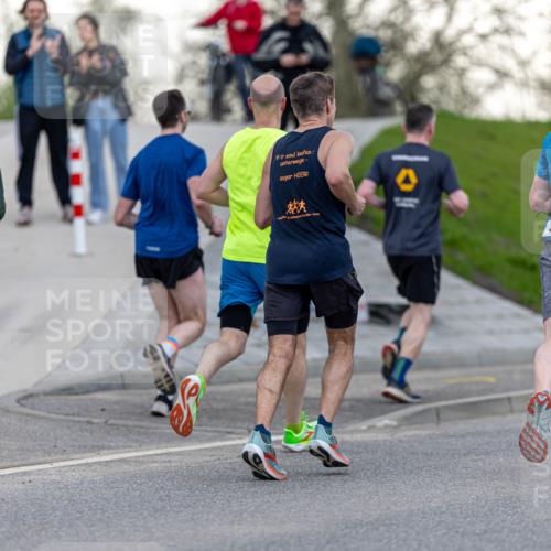 07.04.2024 - 43. Internationalen Wilhelmsburger Insellauf Michael Strokosch http://msf.ph/oto/6041726 07.04.2024 10:37:54 Laufen 2, 3887 meine-sportfotos.de
