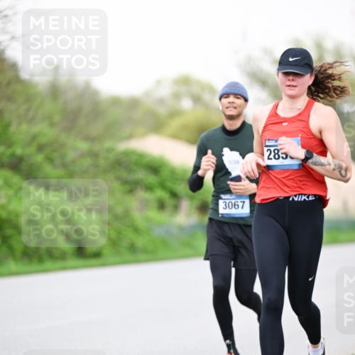 07.04.2024 - 43. Internationalen Wilhelmsburger Insellauf Dr. Thomas Lammeyer http://msf.ph/oto/6041757 07.04.2024 10:39:01 Laufen 285, 3067 meine-sportfotos.de