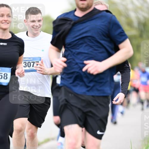 07.04.2024 - 43. Internationalen Wilhelmsburger Insellauf Dr. Thomas Lammeyer http://msf.ph/oto/6041765 07.04.2024 10:39:03 Laufen 58, 3077 meine-sportfotos.de