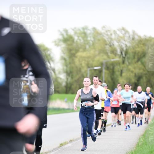 07.04.2024 - 43. Internationalen Wilhelmsburger Insellauf Dr. Thomas Lammeyer http://msf.ph/oto/6041775 07.04.2024 10:39:05 Laufen  meine-sportfotos.de
