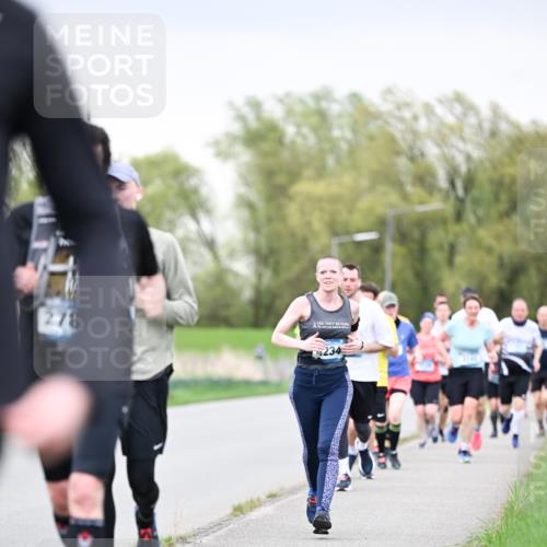 07.04.2024 - 43. Internationalen Wilhelmsburger Insellauf Dr. Thomas Lammeyer http://msf.ph/oto/6041779 07.04.2024 10:39:05 Laufen 278, 234 meine-sportfotos.de