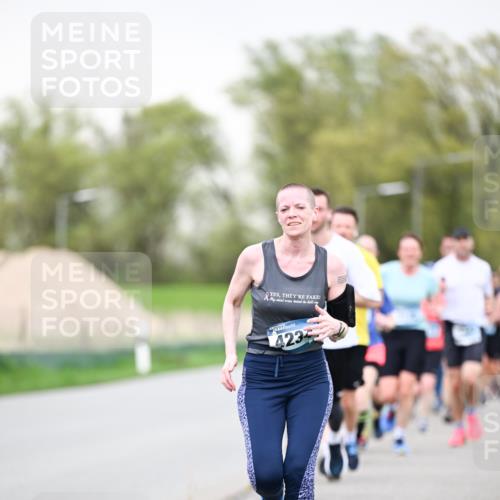 07.04.2024 - 43. Internationalen Wilhelmsburger Insellauf Dr. Thomas Lammeyer http://msf.ph/oto/6041792 07.04.2024 10:39:07 Laufen 423 meine-sportfotos.de