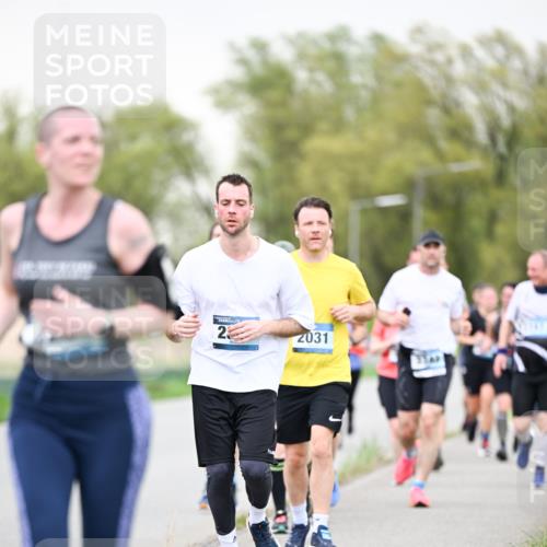07.04.2024 - 43. Internationalen Wilhelmsburger Insellauf Dr. Thomas Lammeyer http://msf.ph/oto/6041803 07.04.2024 10:39:09 Laufen 16, 23, 2031 meine-sportfotos.de