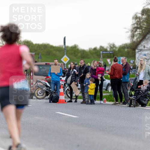 07.04.2024 - 43. Internationalen Wilhelmsburger Insellauf Michael Strokosch http://msf.ph/oto/6041805 07.04.2024 10:38:45 Laufen  meine-sportfotos.de