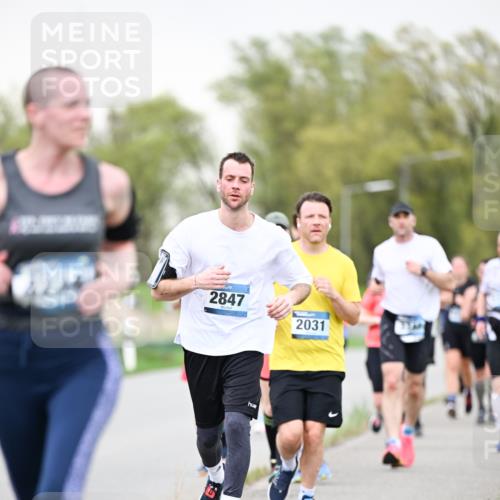 07.04.2024 - 43. Internationalen Wilhelmsburger Insellauf Dr. Thomas Lammeyer http://msf.ph/oto/6041808 07.04.2024 10:39:09 Laufen 2847, 2031 meine-sportfotos.de
