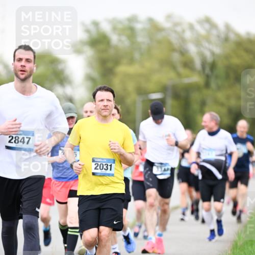 07.04.2024 - 43. Internationalen Wilhelmsburger Insellauf Dr. Thomas Lammeyer http://msf.ph/oto/6041822 07.04.2024 10:39:11 Laufen 2847, 2031 meine-sportfotos.de