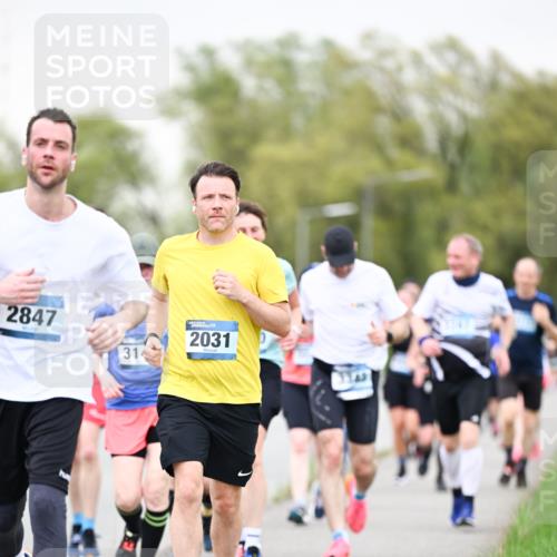07.04.2024 - 43. Internationalen Wilhelmsburger Insellauf Dr. Thomas Lammeyer http://msf.ph/oto/6041824 07.04.2024 10:39:11 Laufen 2847, 314, 2031 meine-sportfotos.de