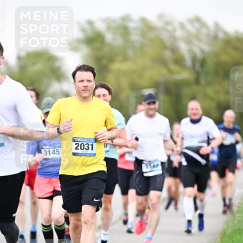 07.04.2024 - 43. Internationalen Wilhelmsburger Insellauf Dr. Thomas Lammeyer http://msf.ph/oto/6041830 07.04.2024 10:39:11 Laufen 3145, 2031 meine-sportfotos.de