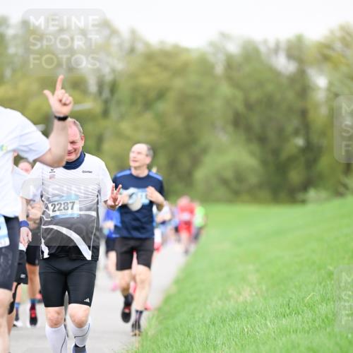 07.04.2024 - 43. Internationalen Wilhelmsburger Insellauf Dr. Thomas Lammeyer http://msf.ph/oto/6041858 07.04.2024 10:39:14 Laufen 2287, 2 meine-sportfotos.de