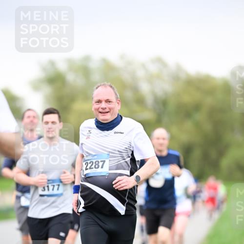 07.04.2024 - 43. Internationalen Wilhelmsburger Insellauf Dr. Thomas Lammeyer http://msf.ph/oto/6041872 07.04.2024 10:39:16 Laufen 3177, 2287 meine-sportfotos.de