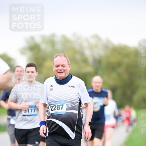 07.04.2024 - 43. Internationalen Wilhelmsburger Insellauf Dr. Thomas Lammeyer http://msf.ph/oto/6041874 07.04.2024 10:39:16 Laufen 3177, 2287 meine-sportfotos.de